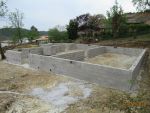Élévation des murs en agglo de 20 cms 3 alvéoles pour le vide sanitaire