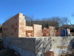 Elévation des murs en briques de 20 R=1.40