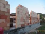Élévation des murs en briques R=1.40