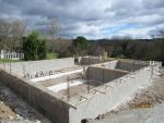Murs en agglos banchés du vide sanitaire coulés