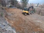 Réalisation de la plate-forme et excavation du rocher