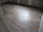 Réalisation du carrelage des chambres façon parquet