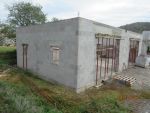Élévation des murs du garage en betotherm et coulage de la dalle de l'étage