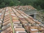 Livraison des tuiles et pose de la couverture