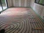 Mousse isolante pour plancher chauffant et serpentins du chauffage au sol